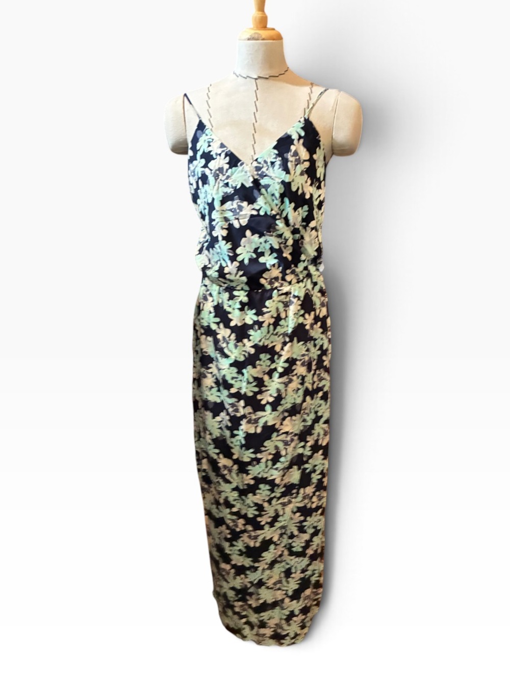 Banana Republic Uniqlo Navy Maxi Dress with Mint Floral Print Sz 2 - Picture 10 of 10